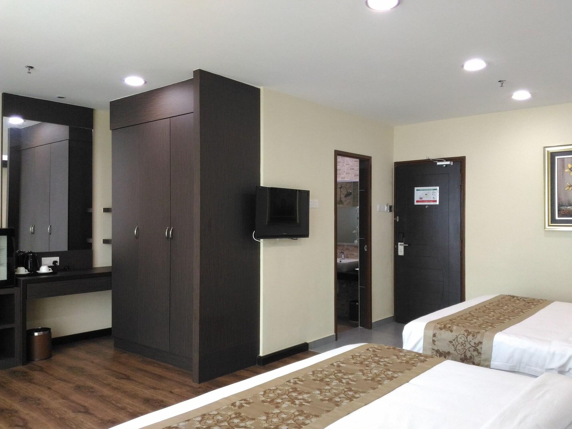 Midcity Hotel Melaka Exterior photo